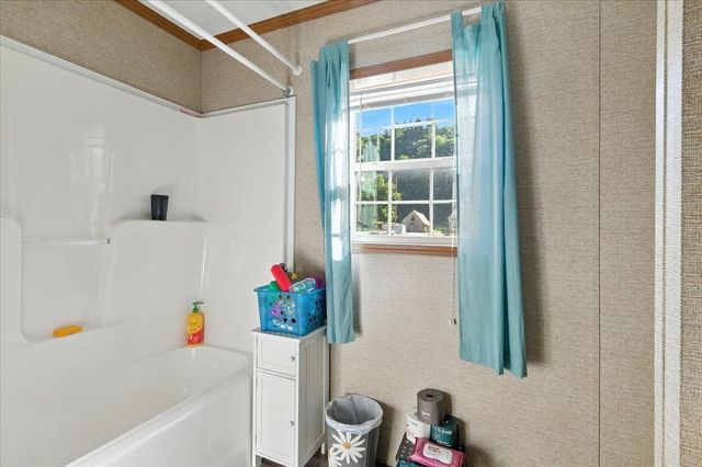 1433 N 116 Road B, Bristol, VT 05443