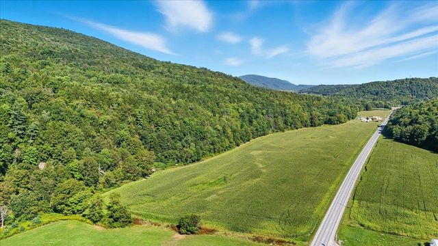 1433 N 116 Road B, Bristol, VT 05443