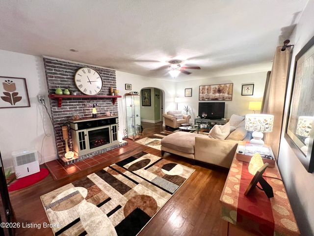 1812 Rankin Dr, La Grange, KY 40031