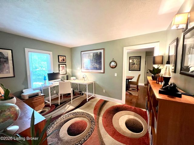 1812 Rankin Dr, La Grange, KY 40031