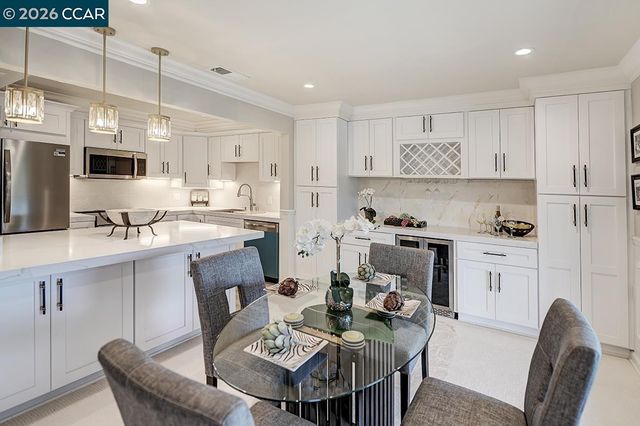 1184 Rockledge Ln 5, Walnut Creek, CA 94595