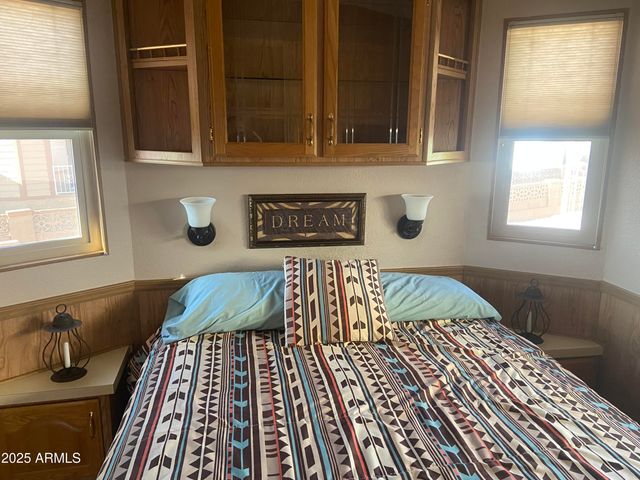 1206 W KLAMATH Drive, Apache Junction, AZ 85119