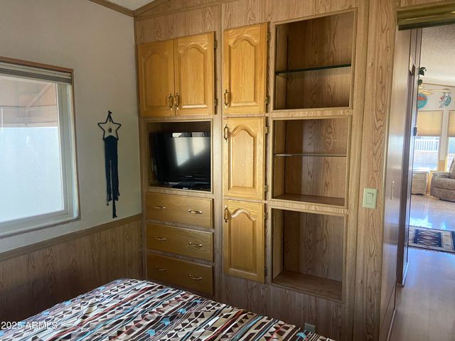 1206 W KLAMATH Drive, Apache Junction, AZ 85119