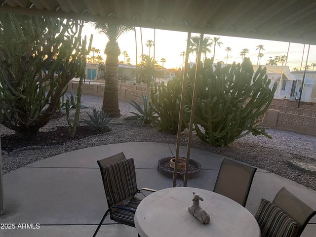 1206 W KLAMATH Drive, Apache Junction, AZ 85119