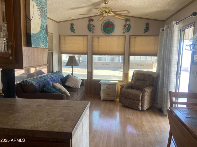 1206 W KLAMATH Drive, Apache Junction, AZ 85119