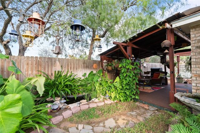 2118 Savoy St, Corpus Christi, TX 78414