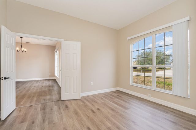 328 Hammonton Street SW, Palm Bay, FL 32908