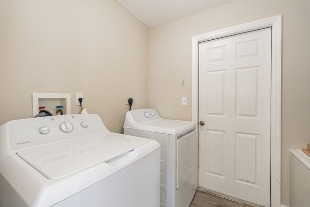 328 Hammonton Street SW, Palm Bay, FL 32908