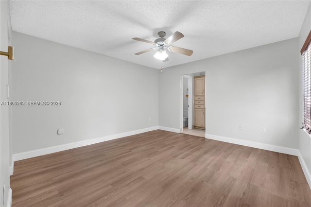 1217 NW 125th Ter, Sunrise, FL 33323