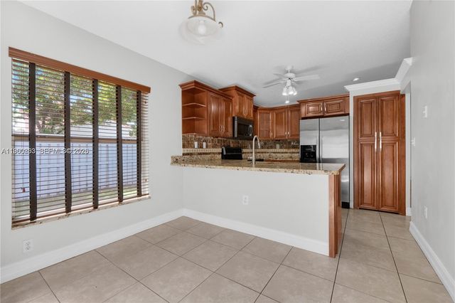 1217 NW 125th Ter, Sunrise, FL 33323