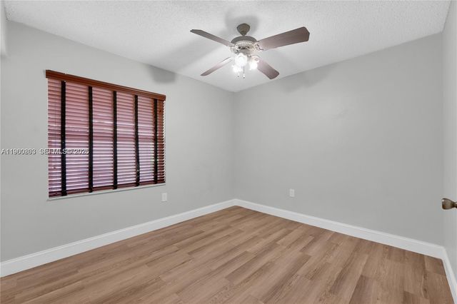 1217 NW 125th Ter, Sunrise, FL 33323