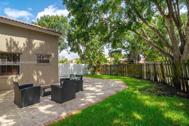 1217 NW 125th Ter, Sunrise, FL 33323