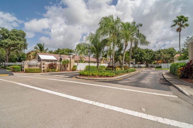 1217 NW 125th Ter, Sunrise, FL 33323