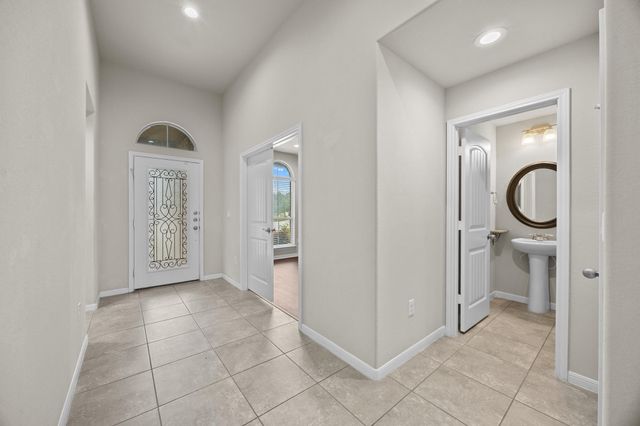 1018 Granbury CV, Round Rock, TX 78664
