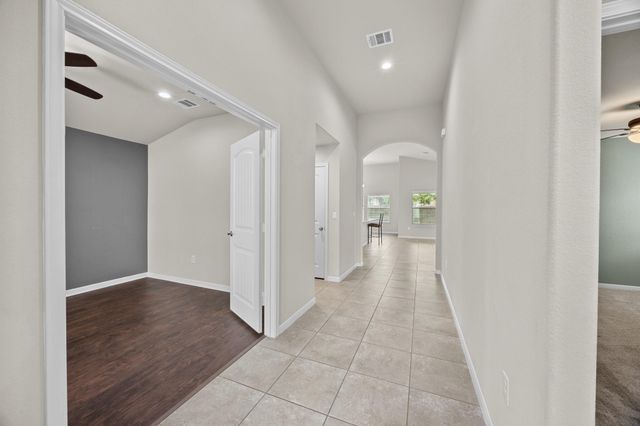 1018 Granbury CV, Round Rock, TX 78664