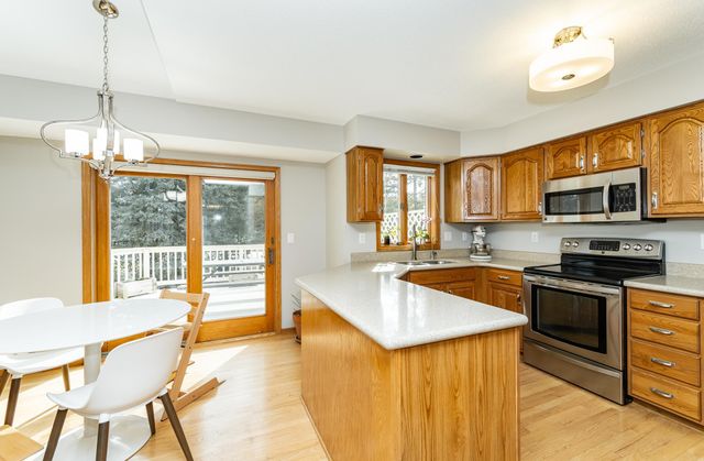 2519 Mayowood Lane SW, Rochester, MN 55902