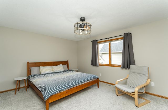 2519 Mayowood Lane SW, Rochester, MN 55902