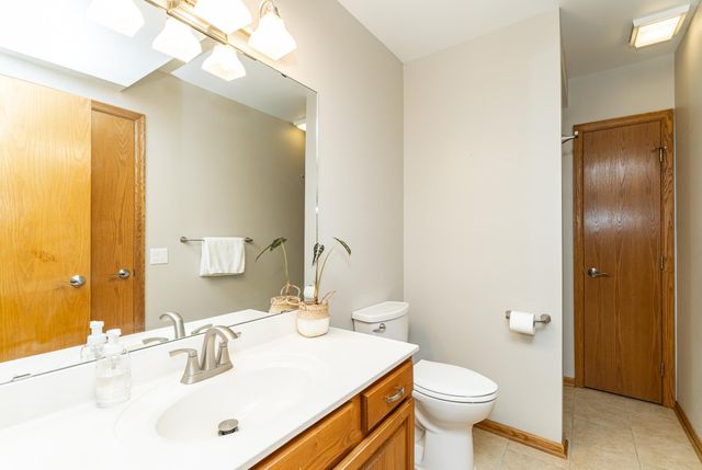 2519 Mayowood Lane SW, Rochester, MN 55902