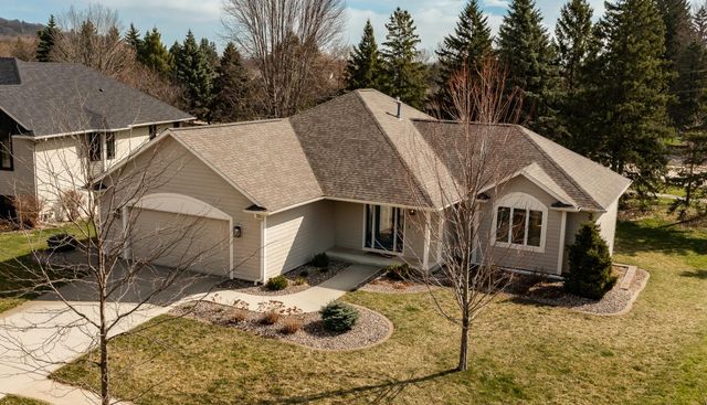 2519 Mayowood Lane SW, Rochester, MN 55902