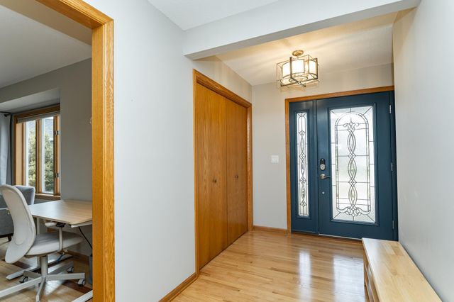 2519 Mayowood Lane SW, Rochester, MN 55902