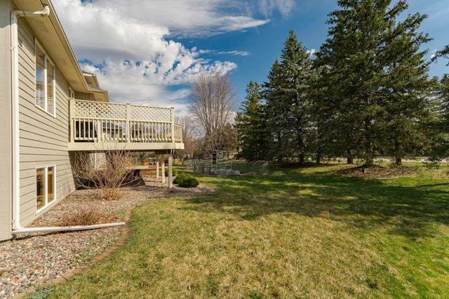 2519 Mayowood Lane SW, Rochester, MN 55902