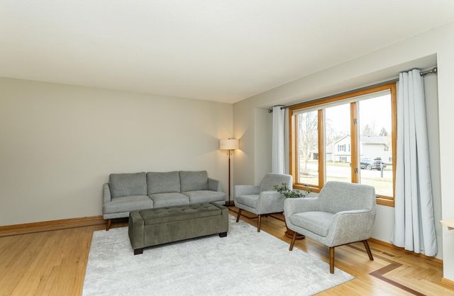 2519 Mayowood Lane SW, Rochester, MN 55902