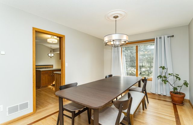 2519 Mayowood Lane SW, Rochester, MN 55902