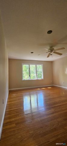 162 Short Beach Road, East Haven, CT 06512