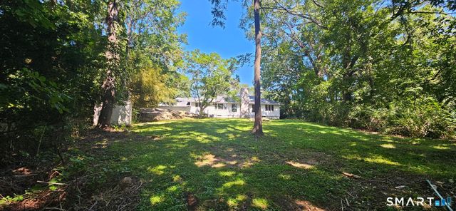162 Short Beach Road, East Haven, CT 06512