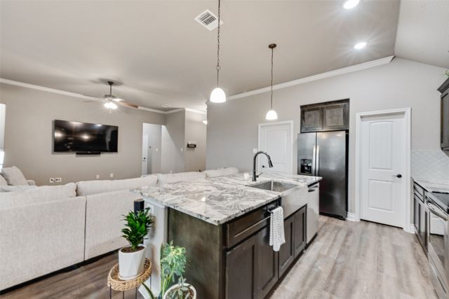 107 Apache Drive, Greenville, TX 75402