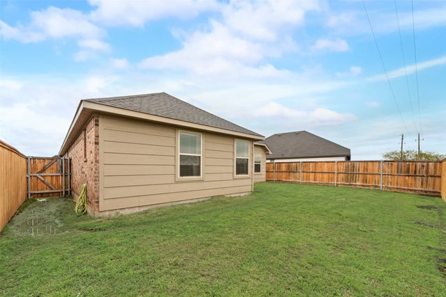 107 Apache Drive, Greenville, TX 75402