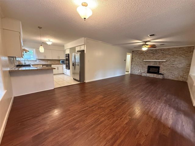 8226 Garden Parks Drive, Houston, TX 77075