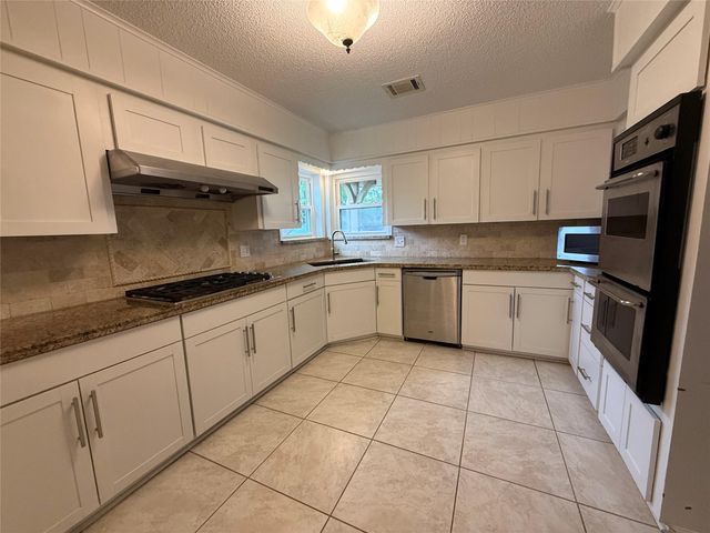 8226 Garden Parks Drive, Houston, TX 77075