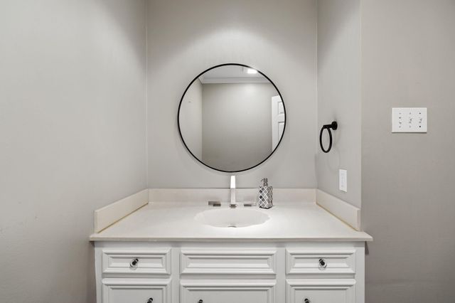 230 Lakeside Boulevard, Sugar Land, TX 77478