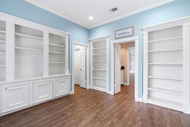 230 Lakeside Boulevard, Sugar Land, TX 77478