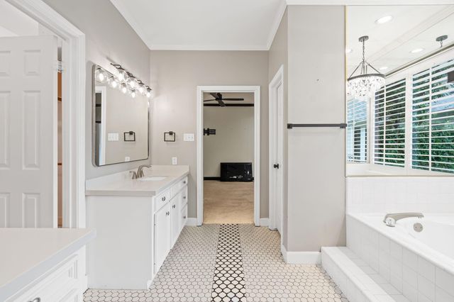 230 Lakeside Boulevard, Sugar Land, TX 77478