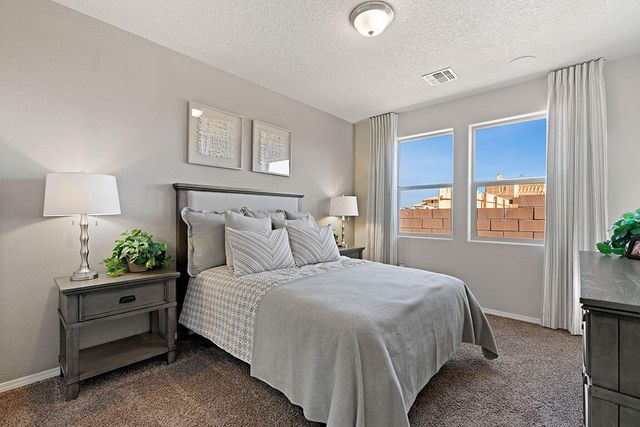 2852 Cantara Lane SW, Albuquerque, NM 87121