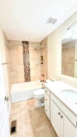 960 Miller Court, Greenfield, IN 46140