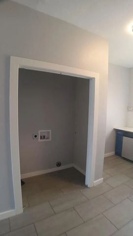 1509 W Page Avenue, Dallas, TX 75208