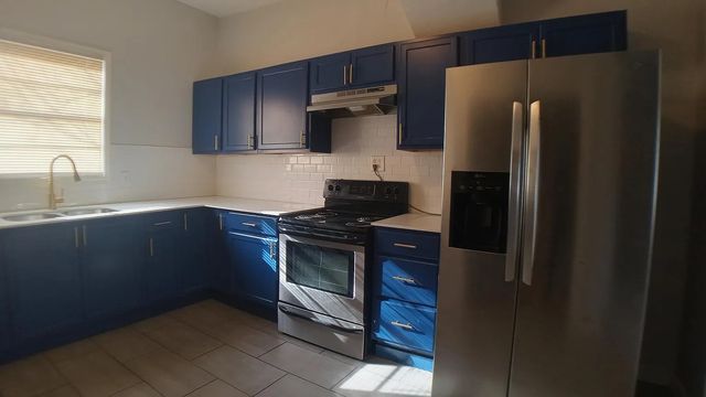 1509 W Page Avenue, Dallas, TX 75208