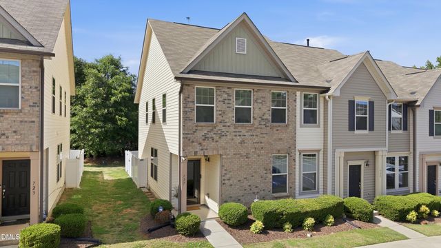 727 Maypearl Lane, Raleigh, NC 27610