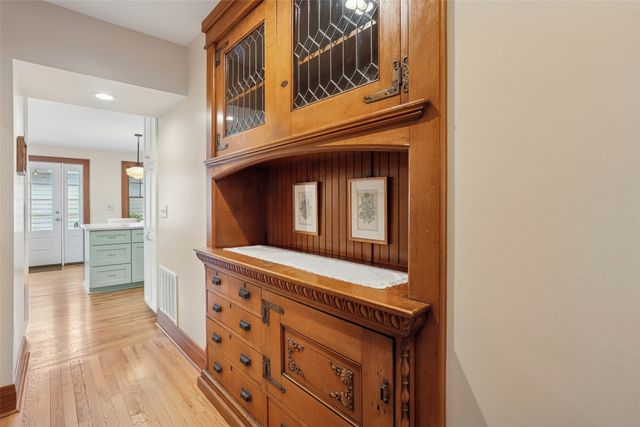 1331 42nd Street, Des Moines, IA 50311