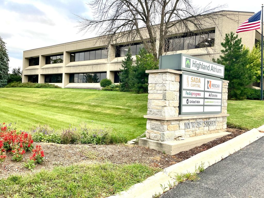 1101 31st Street 130, Downers Grove, IL 60515