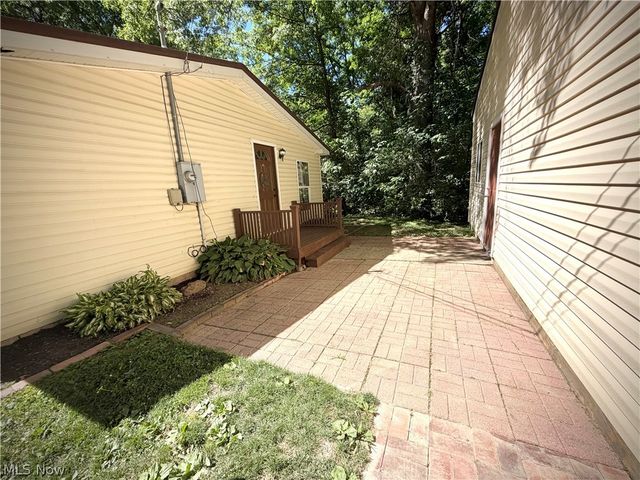 4648 Geauga Portage Easterly Road, West Farmington, OH 44491