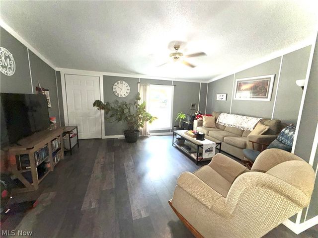 4648 Geauga Portage Easterly Road, West Farmington, OH 44491