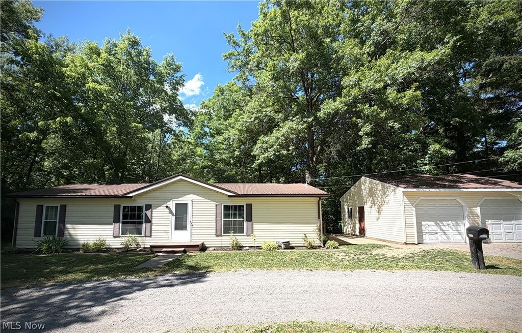 4648 Geauga Portage Easterly Road, West Farmington, OH 44491