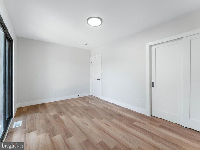 143 LA CASCATA TNHS, Clementon, NJ 08021