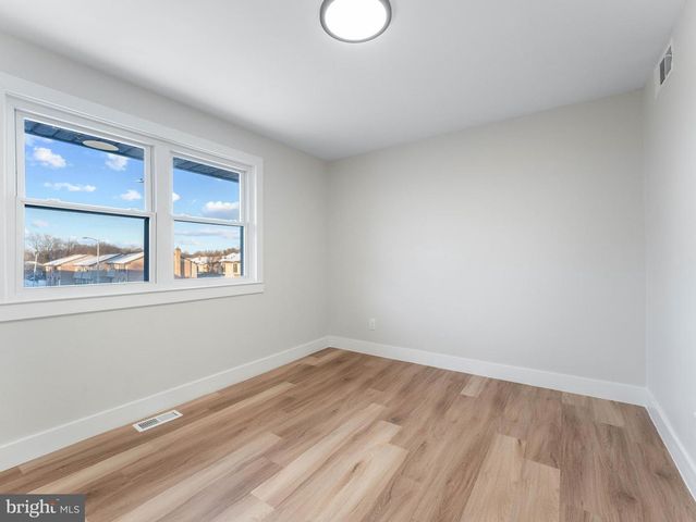 143 LA CASCATA TNHS, Clementon, NJ 08021