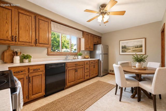 300 St Rose AVENUE, Fredonia, WI 53021