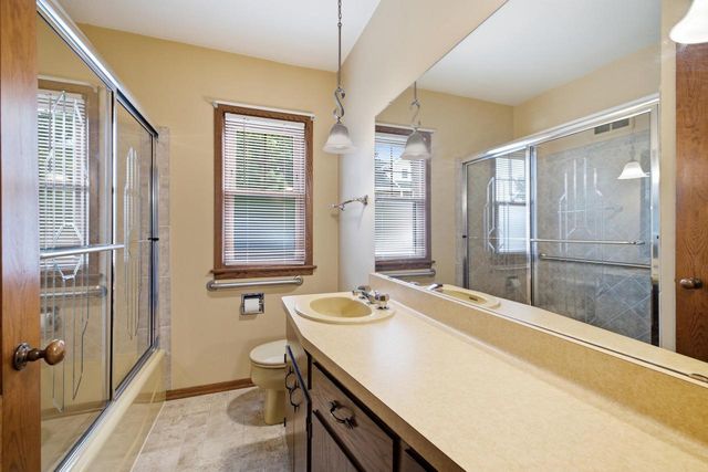 300 St Rose AVENUE, Fredonia, WI 53021